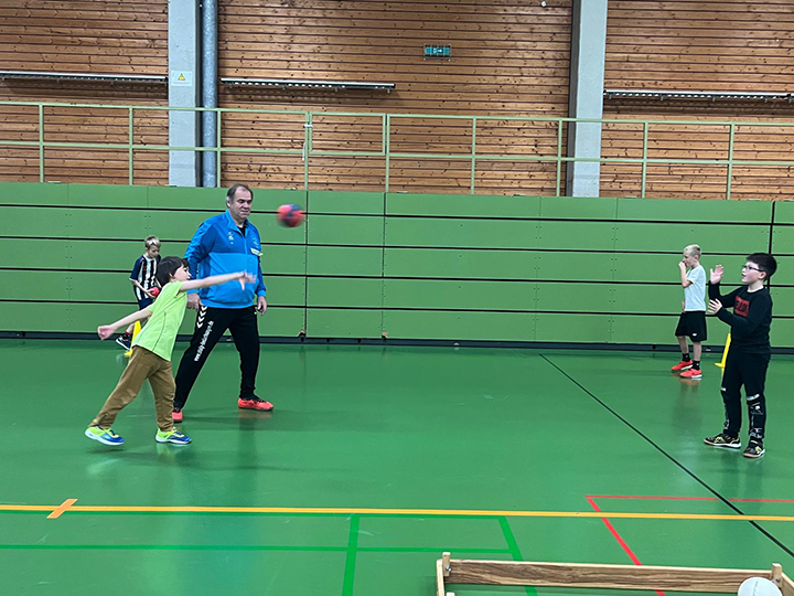 WhatsApp Image 2025 12 06 at 12.19.04